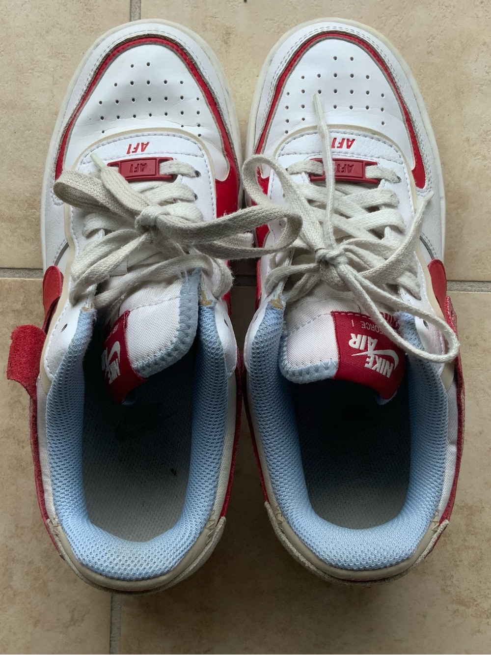 Nike Air White And Red Sneakers Women’s Size 8